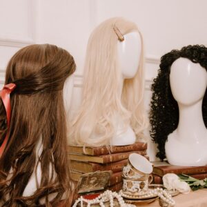 Hair Extensions / Pieces / Wigs